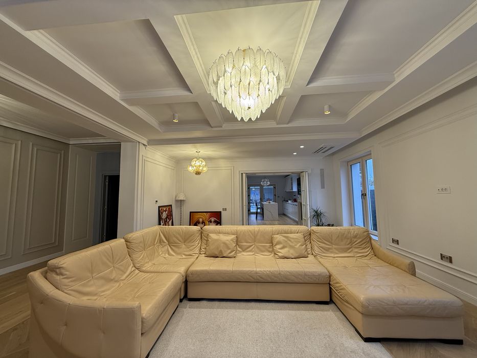 Coltar/Canapea din piele