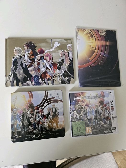 New Nintendo 3DS XL Ediție Limitată Fire Emblem Fates la cutie + Joc