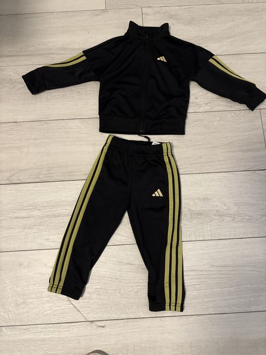 Trening adidas negru cu auriu copii