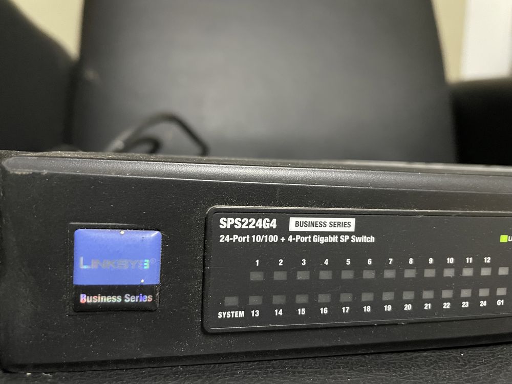 CISCO LINKSYS суитч комутатор SPS224G4