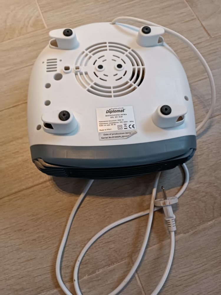 Вентилаторна печка Diplomat DPL HT 8120