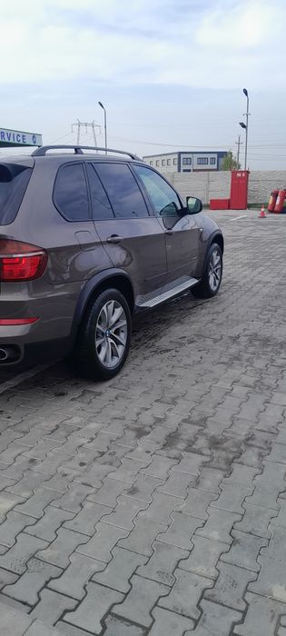 Vând BMW X5 2013