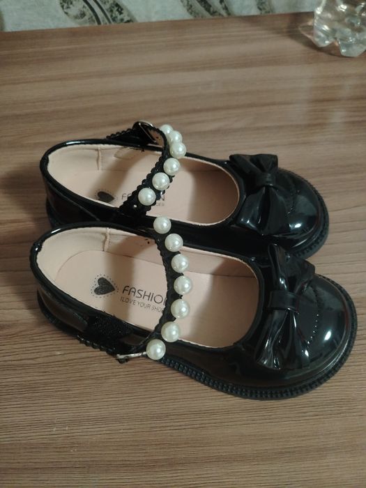 Продам туфли новые 3000тг.