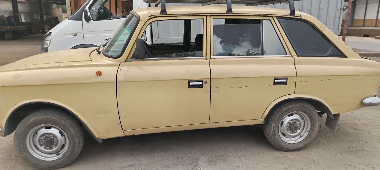 Moskvich kombi  2125