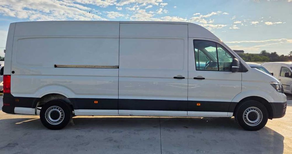 Închiriere dube Volkswagen Crafter Extralung – L4H3