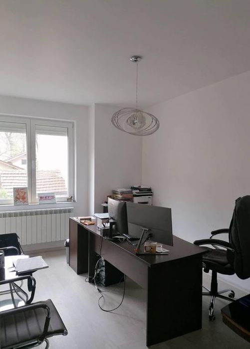 Дава се под наем Четиристаен апартамент в София, Център - 127 кв.м за 950 € - Снимка #3