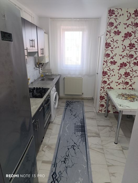 Inchiriez sau vând Apartament 2 camere decomandat renovat