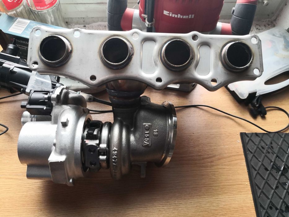 Vând turbina bmw oem