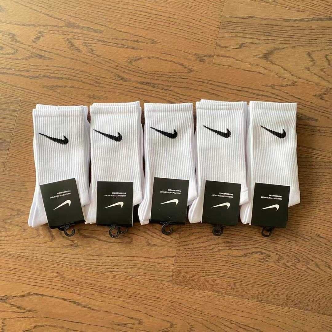 Nike дълги чорапи