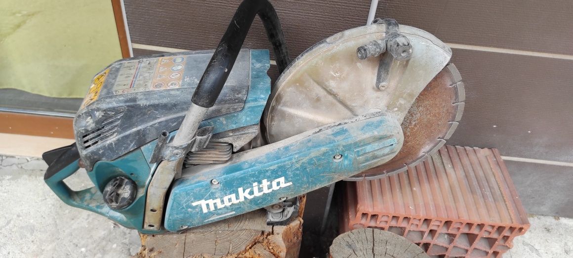 Бензинов фугорез Makita EK 6100