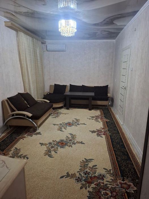 КАРШИ _ ЦЕНТР.Ор:АРОМА кафе, 2/1/5 с огородом,отдельный вход,2хона60м2