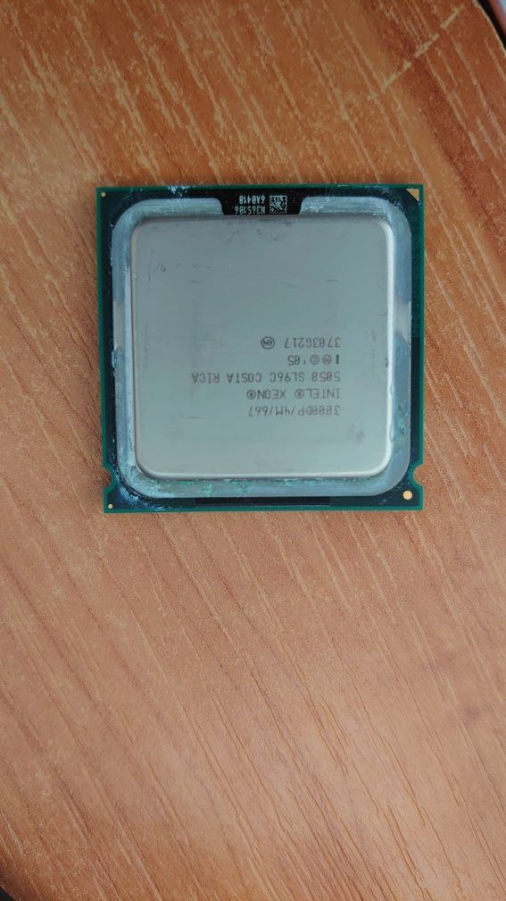 Процессоры XEON E5050, E5110, E535, E5405, E5420, E5-2420