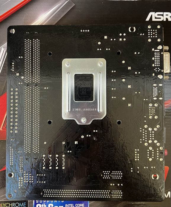 Дъно Asrock H110M-DGS/D3 с CPU Intel Core I5 7500 3,40GHz и охлаждане