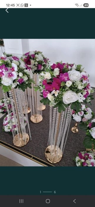 Vând 5 bucati stâlpișori noi  cu decor de flori pret pe buc