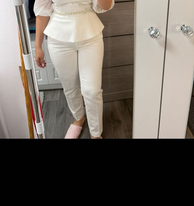 Pantaloni eleganți albi mărimea L