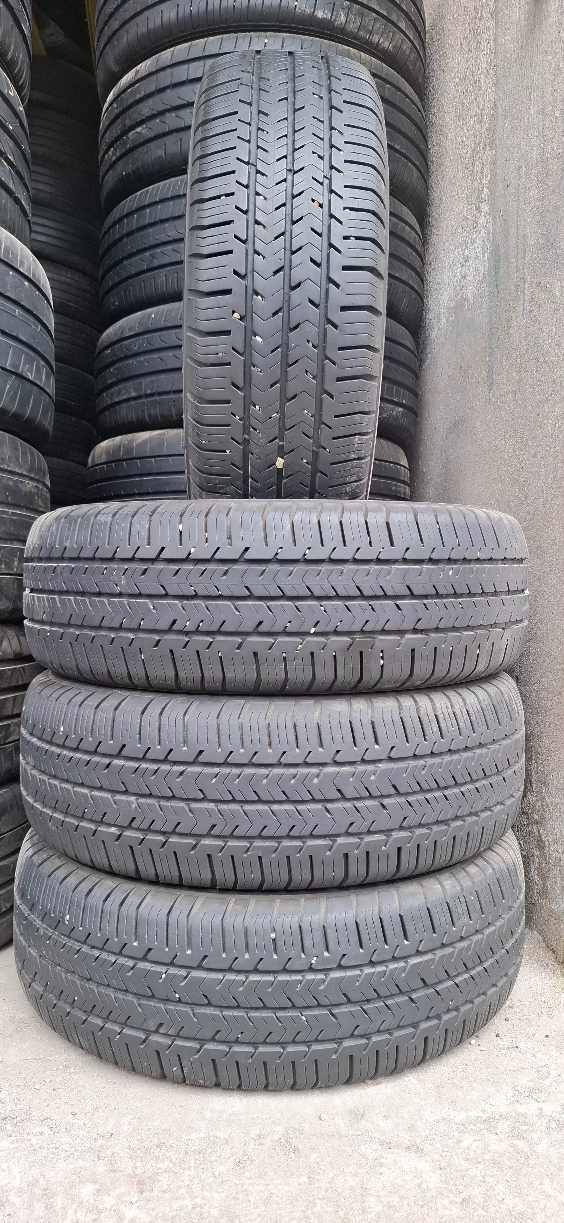 4бр. 215/65/16С Michelin 7.4mm грайфер, дот 22г. Предлагаме монтаж