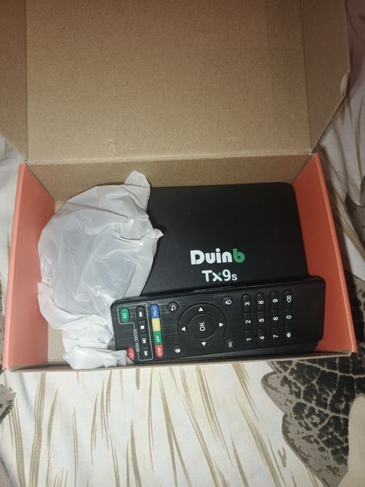 Приставка для телевизора Duinb Tx9s