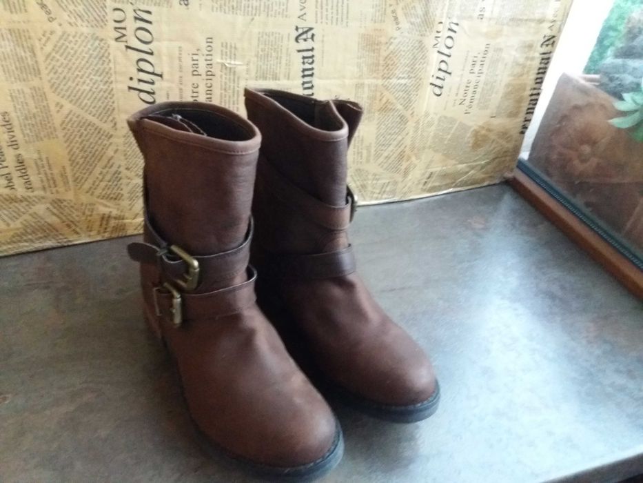 дамски ботуши,зимни обувки,боти,кубинки номер39