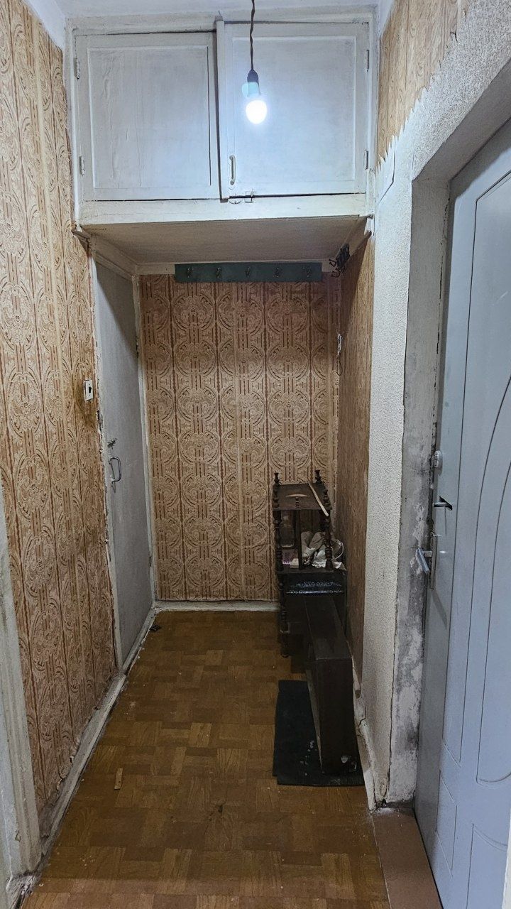 Продаю свою 1/4/5 массив панельный. 33м² Балкон 1.5×3