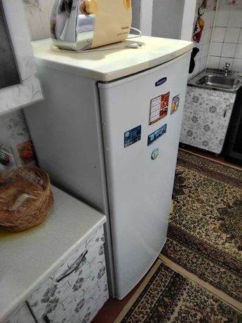 Продается холодильник "БИРЮСА"