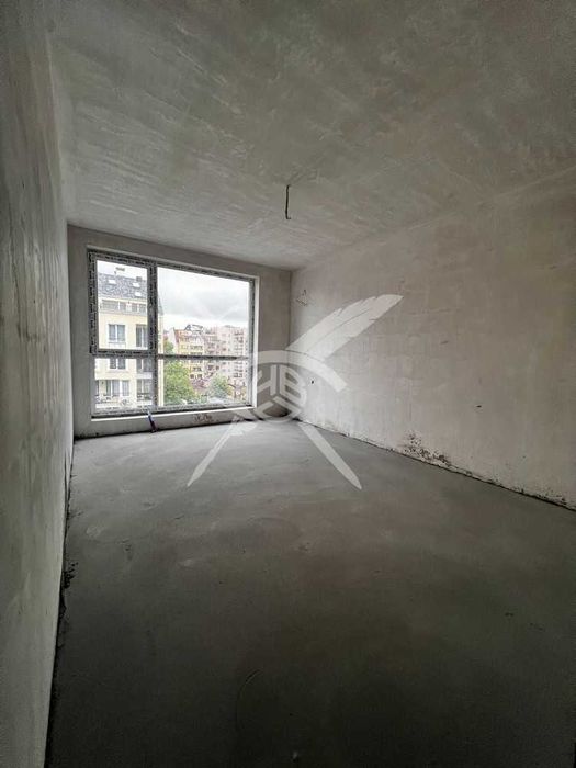 Продава се Тристаен апартамент в София, Център - 125 кв.м за 2448 €/кв.м - Снимка #2