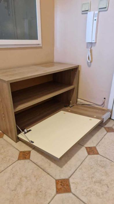 Сет антре: Два шкафа за обувки/чехли, Огледало с рафт, Закачалка