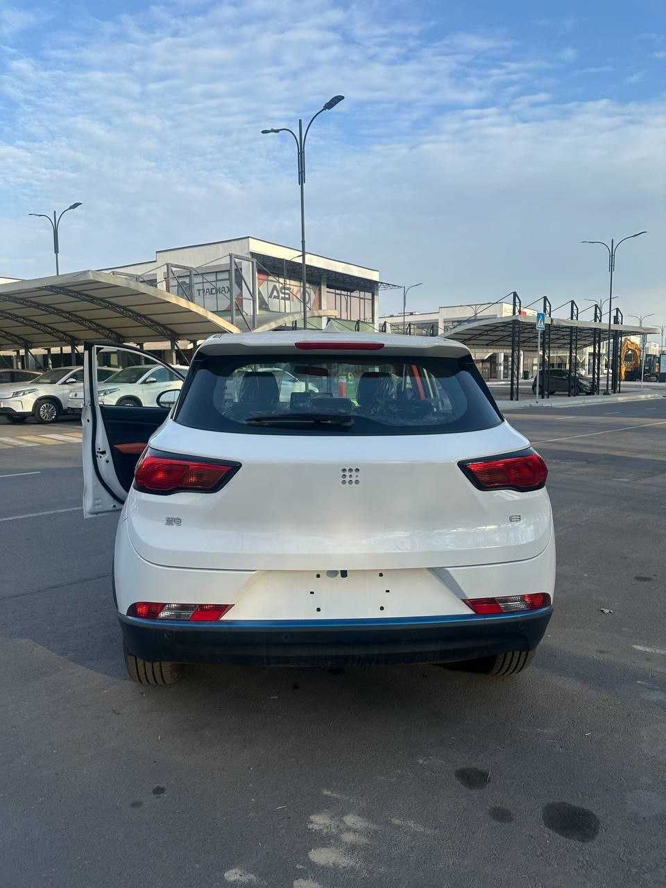 Dongfeng Landian E3 аренда насия вариант