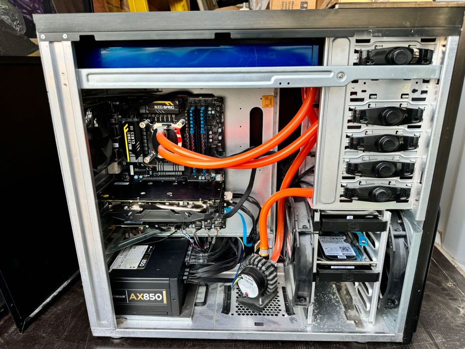 Настолен компютър, gaming PC, Intel i5, RX580 8GB, 12gb ram, 512gb SSD