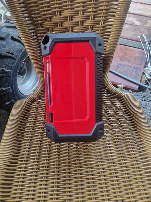 Radio cu Bluetooth Milwauke M12 RCDAB +