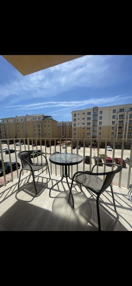 Propietar închiriez apartament în Cosmopolis