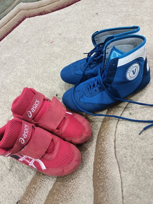 Для спорта обувь 33 и 39 размер