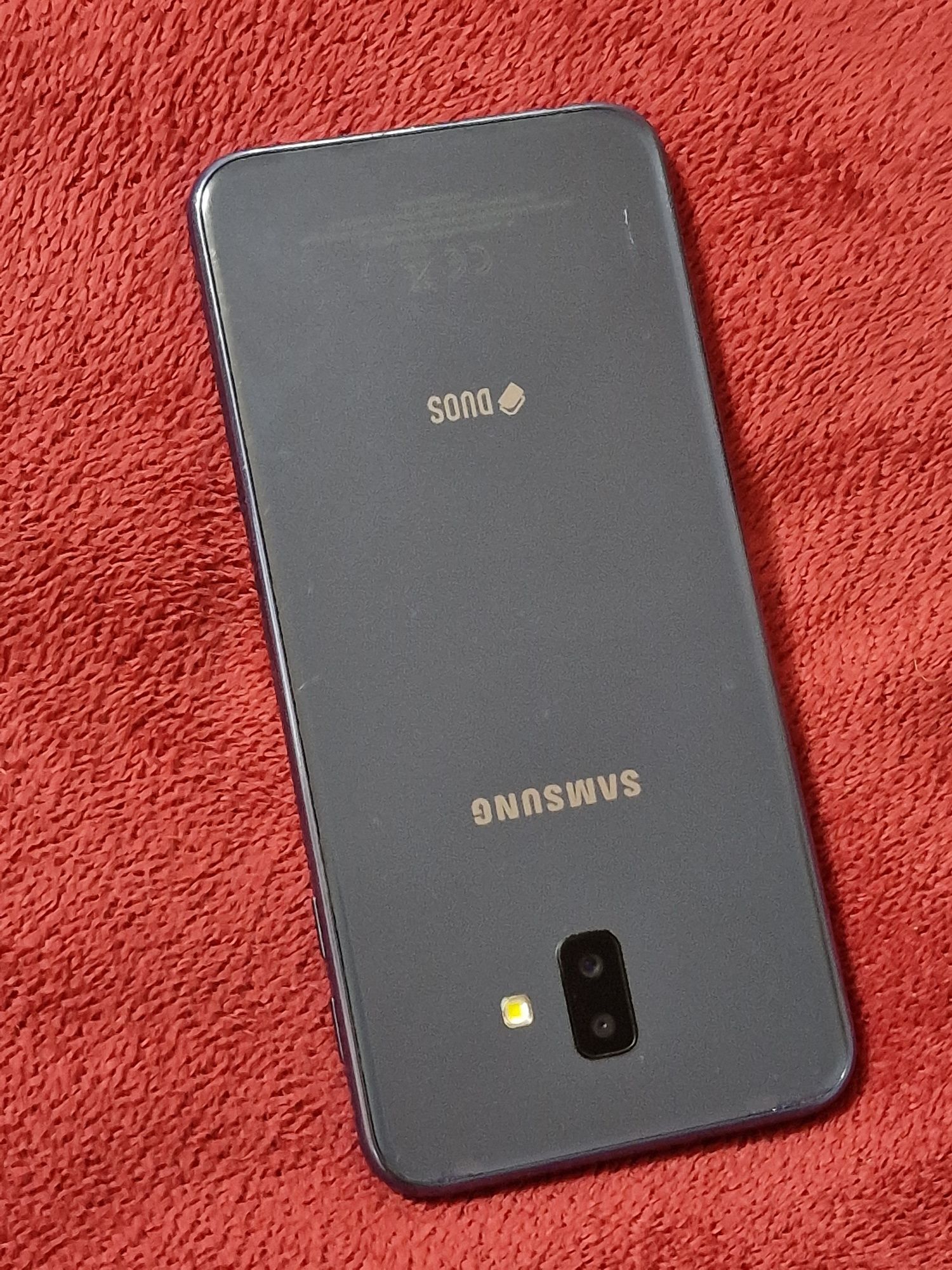 Samsung Galaxy J6 Plus 32Gb, Albastru, Liber de rețea. Pret fix 400lei