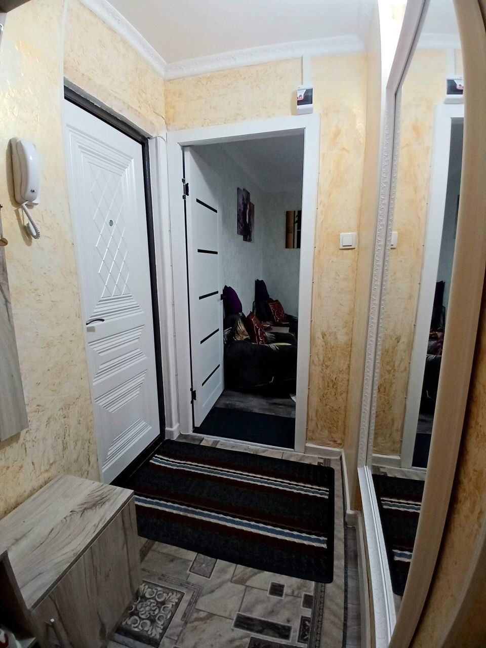 Аренда по часам и на ночь 1 комн.16 мкрн