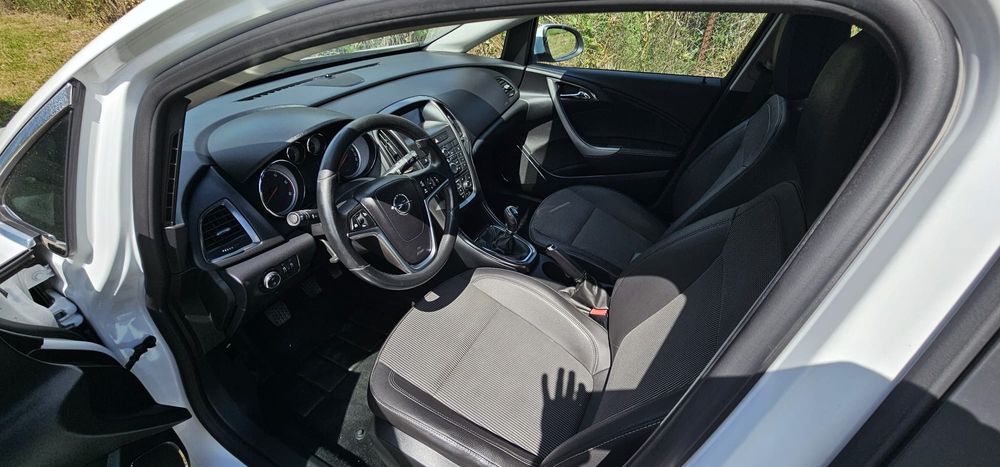 Opel astra J ( probleme la motor)
