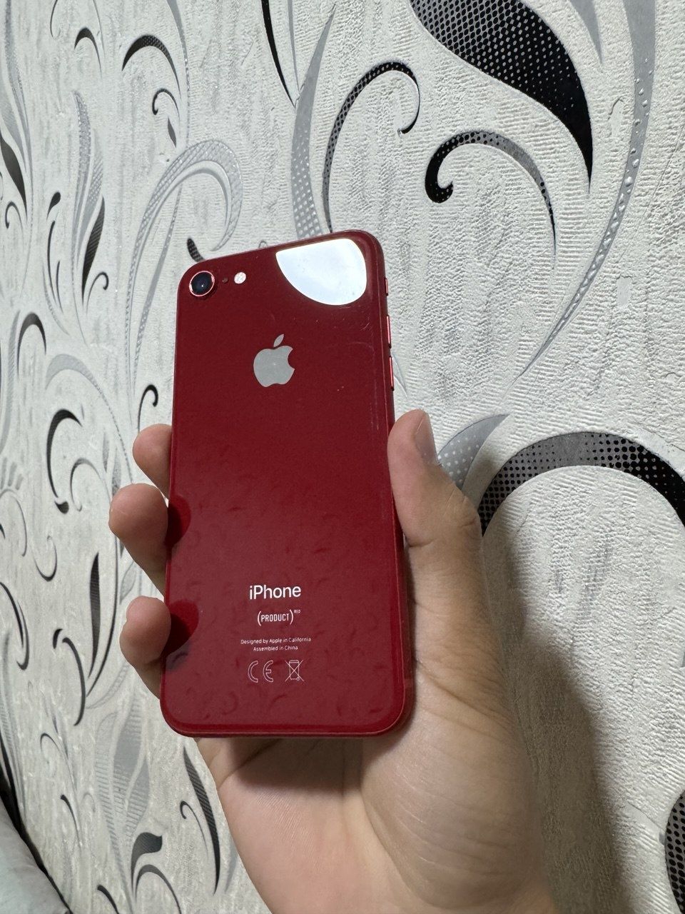 IPhone 8 (product red)