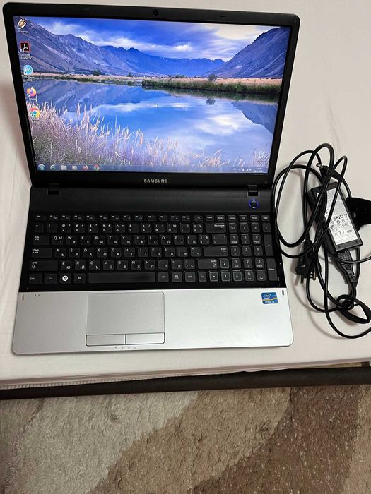 Lap-Top :  Samsung NP300E5Z-A01BG