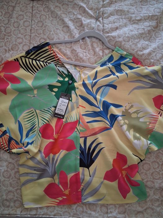 Нова дамска Блуза LUCY