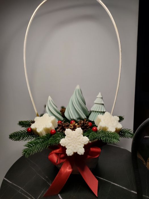 Vând aranjamente de Crăciun din ceară de soia.