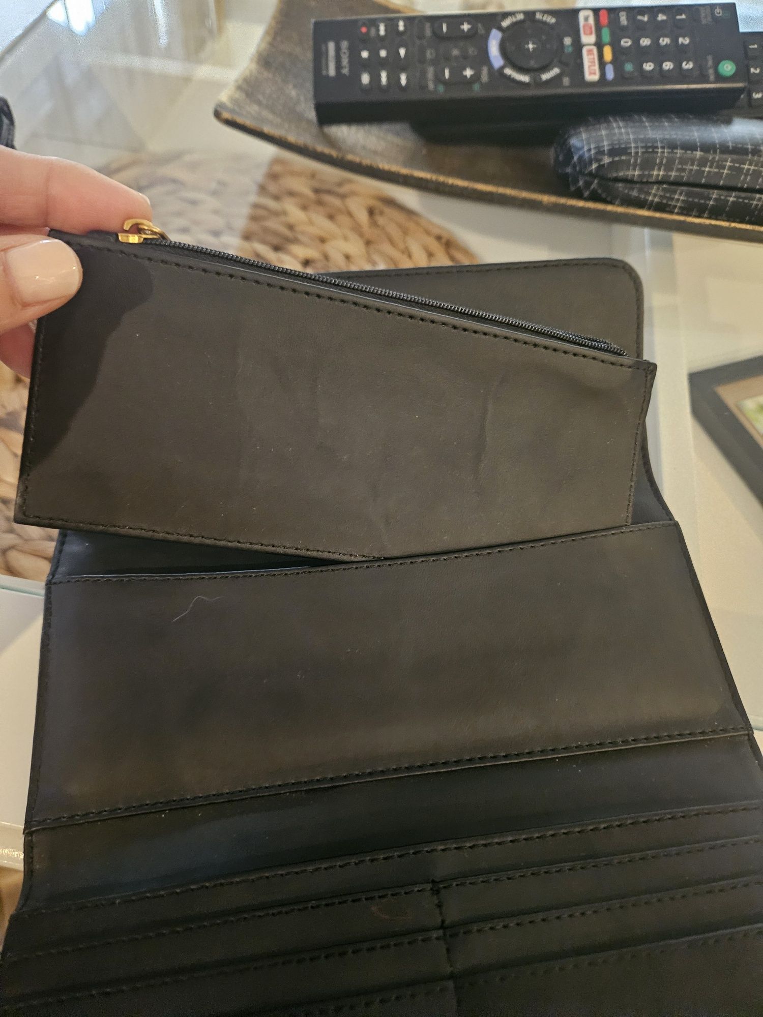 Guess дамски портфейл