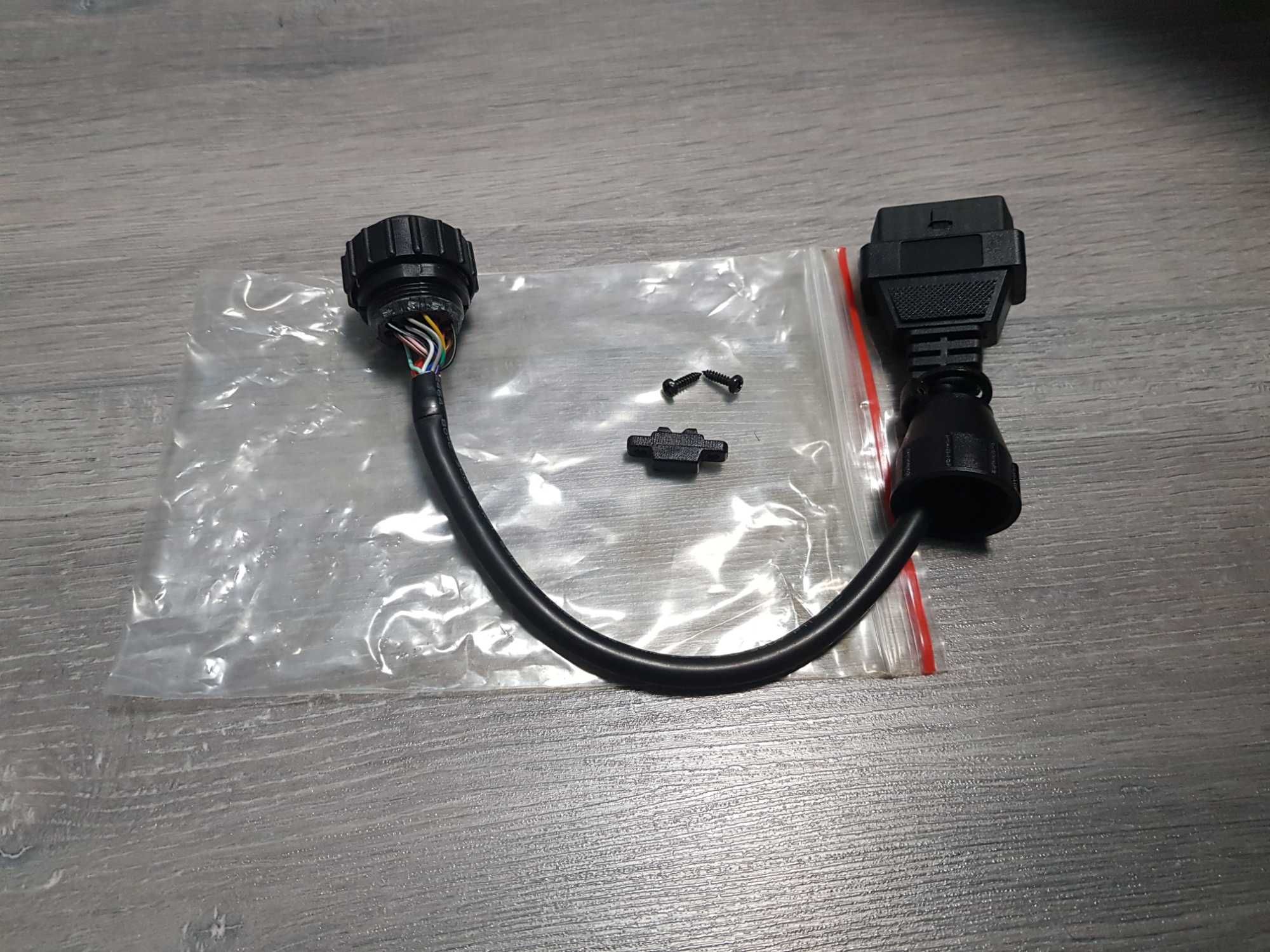 Cablu adaptor OBD2 la camioane Scania