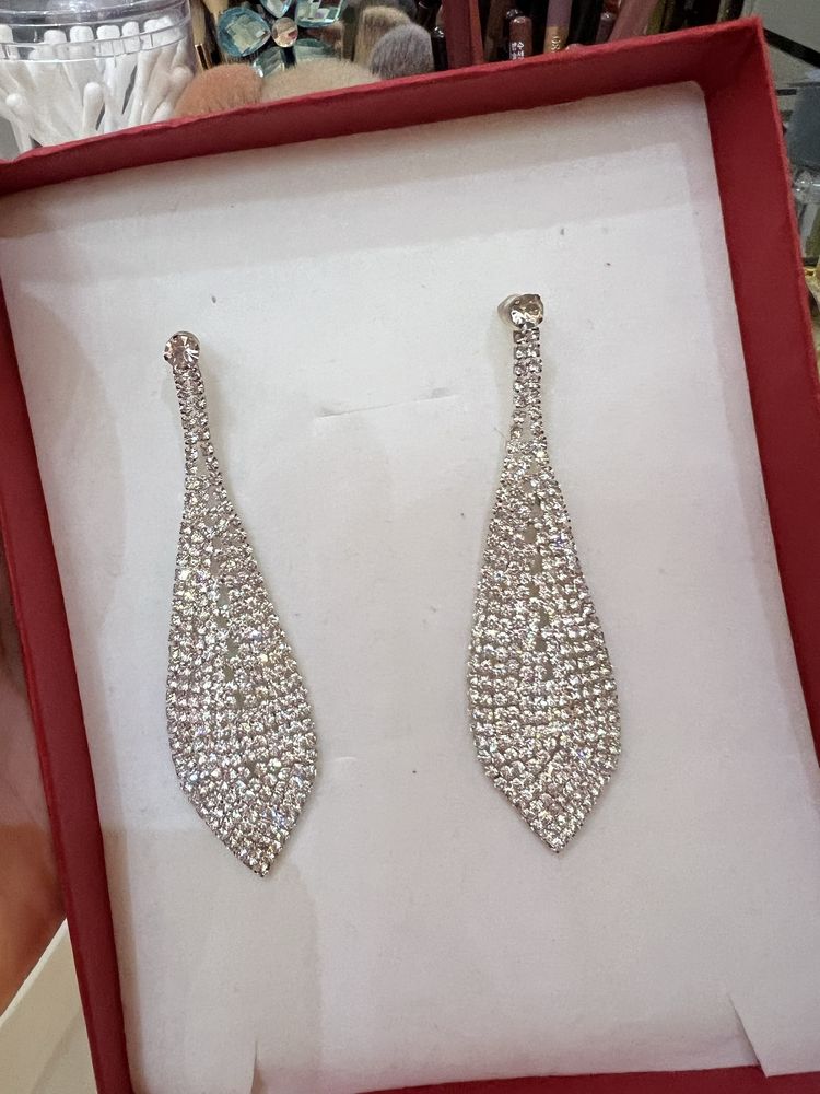 Серьги бижутерия
