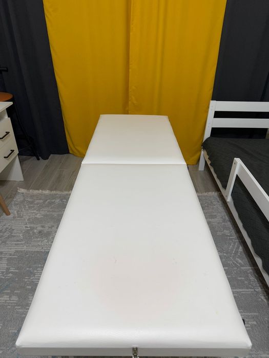 Продам косметологическую кушетку