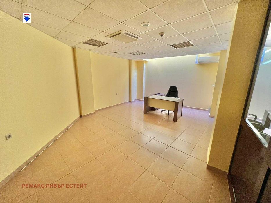 Продава се Офис в Русе, Център - 66 кв.м за 682 €/кв.м - Снимка #3