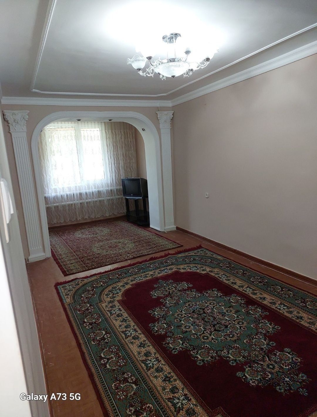 Ijaraga uy beriladi massiv feruza 3 xonali