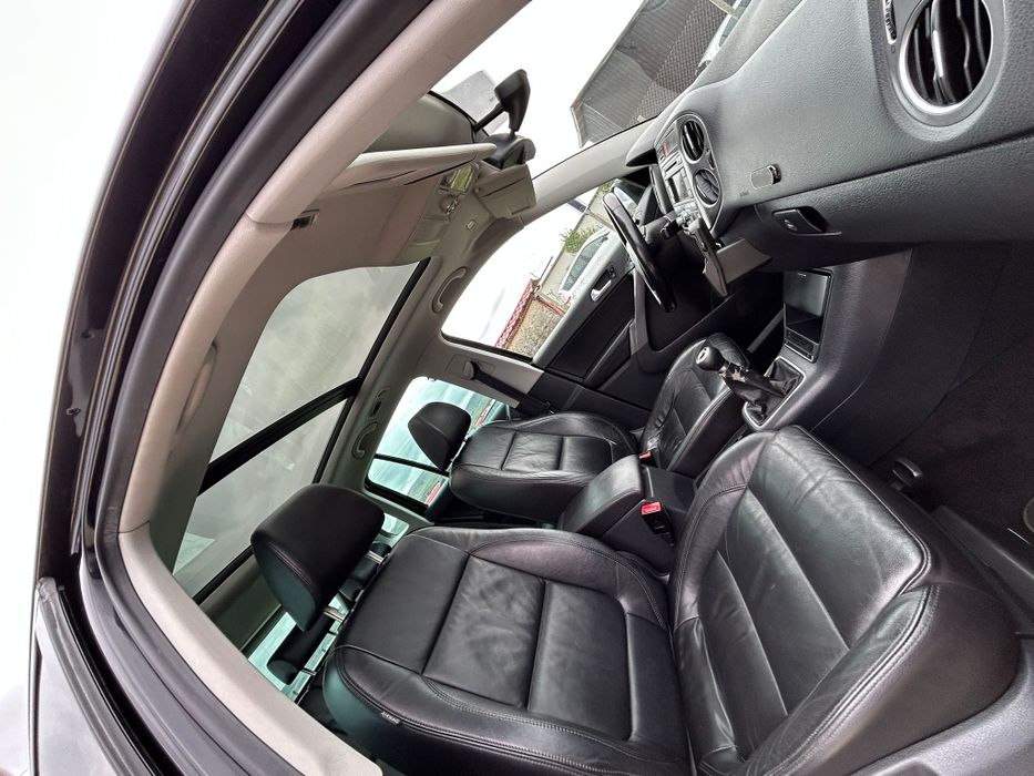 Vand Tiguan       .