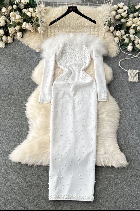 Платье белое вечернее