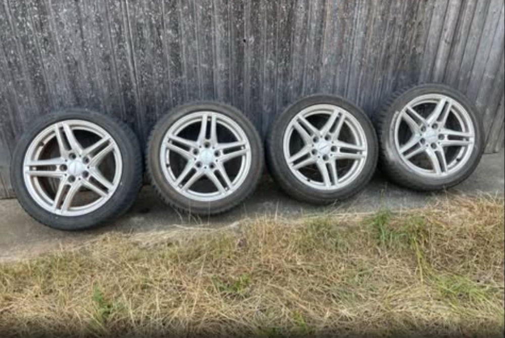 Jante BMW 5x120 R17 7,5J echipate cu anvelope de iarna 225/45R17