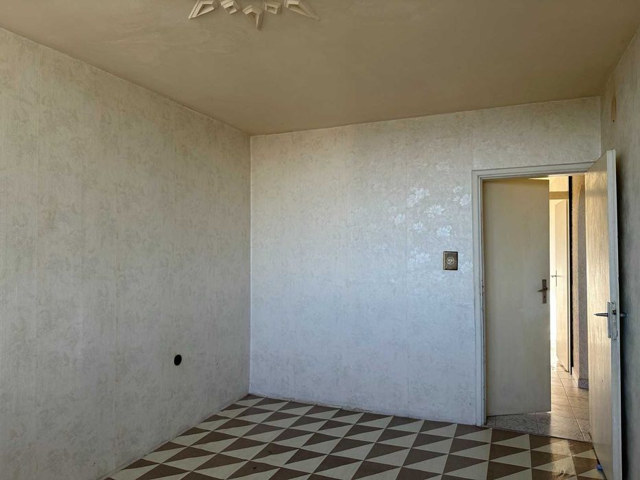 Продава се Тристаен апартамент в Стара Загора, Три чучура - юг - 75 кв.м за 1187 €/кв.м - Снимка #5