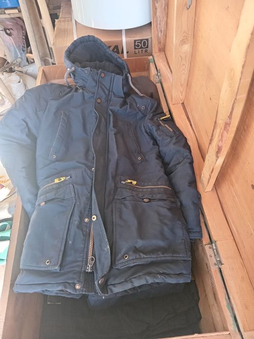 Продам зимний курткий