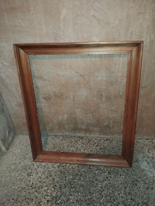 Три дървени рамки за картини